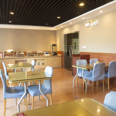Homeinn Hotel (Ninghai Central Plaza Renmin Avenue)