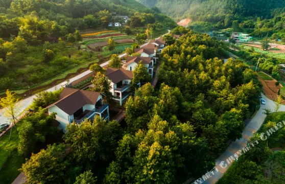 丫山旅遊度假區-花海客棧