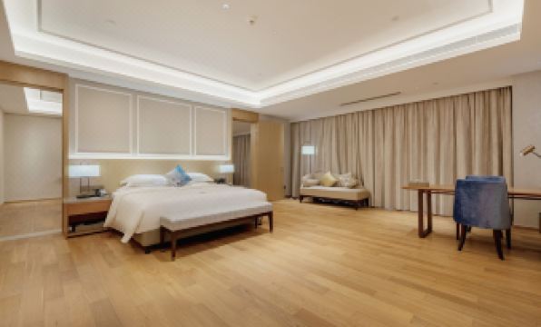 Parkview International Hotel