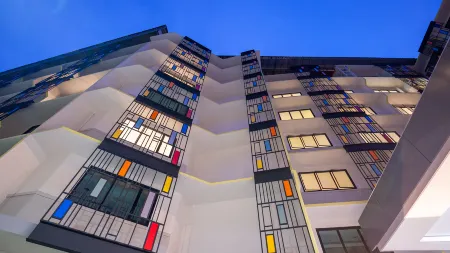 B2 Nakhon Si Thammarat Premier Hotel Отели в г. Накхонситхаммарат