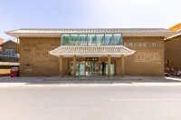 Dunhuang Tangren Pavilion (Mingsha Mountain Crescent Spring Scenic Area)