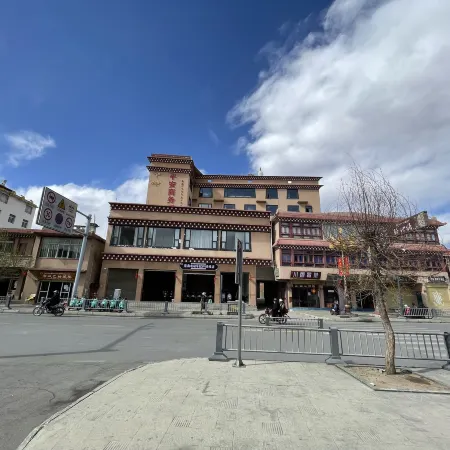 Litang Ping'an Business Hotel