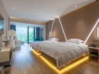 Jiangzuo Fenghuang Guesthouse (Yixing Zhuhai) Hotels near Yixing Bamboo Forest