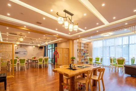 iaxing Meiwan boutique Hotel (Nanhu scenic spot store) Отели рядом с достопримечательностью «Jiaxing University (North Campus)»