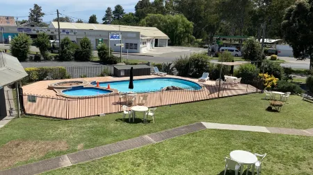 Bucketts Way Motel Отели в г. Глостер