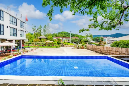 Fuyang Mountain Yuzhuyuan Meisu (Nanshan Zhuhai Branch) Отели рядом с достопримечательностью «Pingqiao Stone Dam»