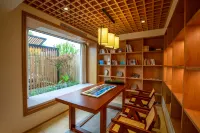 Fuxian Lake Qixili Homestay