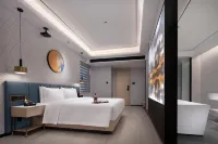 OKDAY Hotel (Huarong Renmin Square) Hotels near Huarong City Plaza