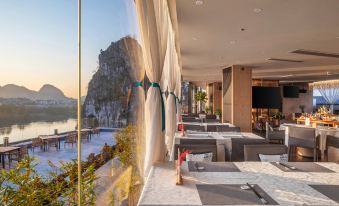 SYYF Li River Courtyard Hotel,Guilin(  Two Rivers and Four Lakes East and West Alleys)