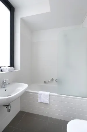 a&o Antwerpen Centraal Отели рядом с достопримечательностью «Зоопарк Антверпена»