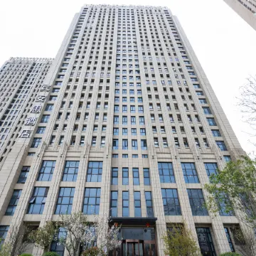 Wuhan Bin'ansi Hotel (Hubei Economic College, Hidden Dragon Island) Отели рядом с достопримечательностью «Большой рынок для общины»