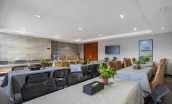 Allin Hotel (Shenzhen North Railway Station Yucheng Center)