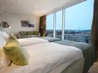 سكانديك أوبالن Hotels near سنتروم