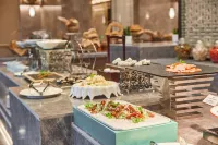 Howard Johnson Hotel - Breakfast