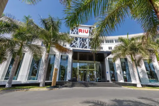 Hotel Riu Palace Meloneras Hotels near Playa Maspalomas