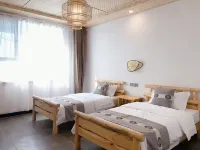 Yunyin Homestay - Inns