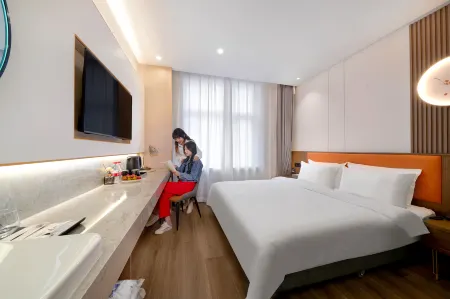 Qiuduo Hotel (Jiamusi High-speed Railway Station) Отели в г. Цзямусы