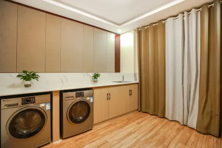 Kester Business Hotel