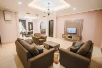 Barrington Villa @ Golden Hill