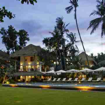Salaya Beach Houses Hotel Exterior