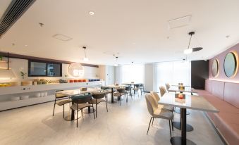 Ni Hao Hotel (Changchun Huizhan Zhongxin Motian Huoli Cheng)