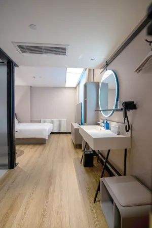 HanTing Hotel (Shangluo Beixinjie) Отели рядом с достопримечательностью «Shangluo University»