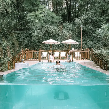 Heyuan guest world fun villa Annan Peninsula hot spring villa