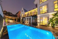 Deluxe Villa Boutique Hostel