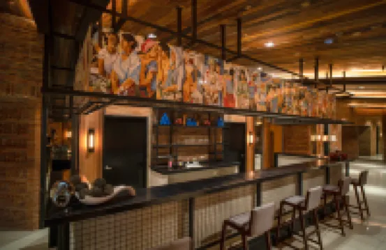 VS Hotel Hotels near GMA Kamuning Station