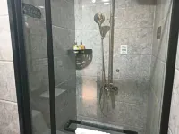 Xinyue Chain Hotel (Pingliang Greenland Plaza) - parcheggio