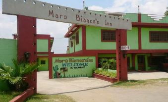 Maro Bianco's Inn Lubao Pampanga by RedDoorz