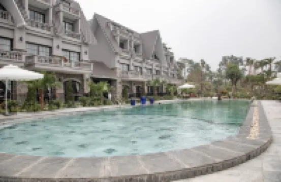 Paradise Soc Son Resort Hotels in Pho Yen