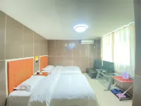 Yongcheng Zijinghua Fashion Hotel