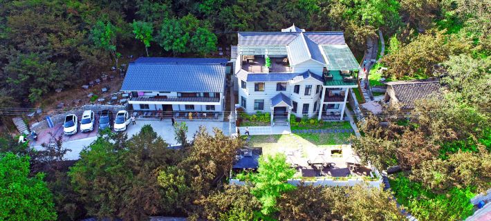 Fuping Joy Mountain Retreat | Elegant Scenic Courtyard Art Inn (Giant Panda Base Branch) Hotels in Foping County