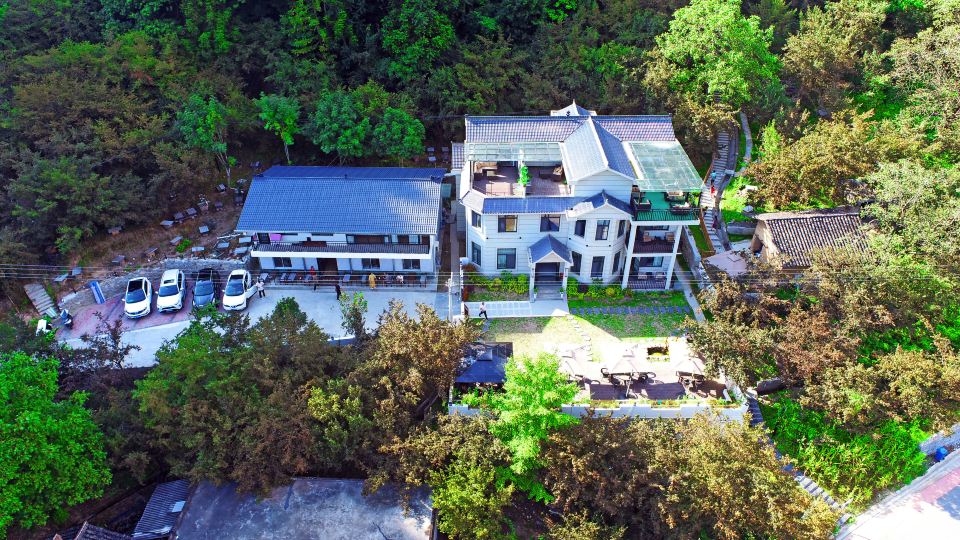 Fuping Joy Mountain Retreat | Elegant Scenic Courtyard Art Inn (Giant Panda Base Branch)