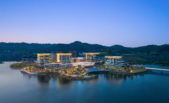 Imperial Lake Chongqing Hotel