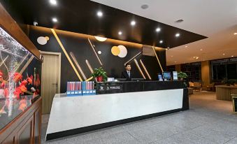 IU Hotel(Lanzhou Hongguqu Haishiwan Hotel)