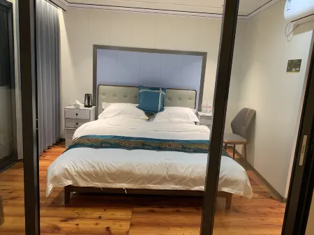 Guanhulou Homestay Отели рядом с достопримечательностью «Qianxi Huawu Village - Campsite»