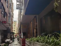 Fengxing Hotel (Kunming Railway Station Shuangqiao Night Market) Hotels near Fude Station