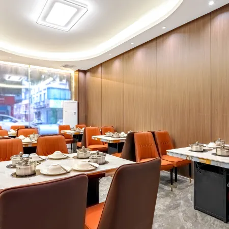 Lufeng Meiju Hotel (Yangchun Donghu Park Branch)