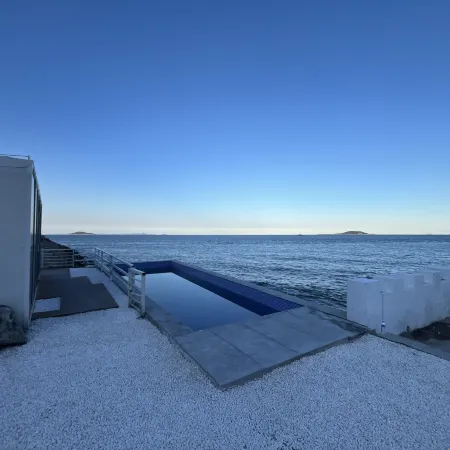 Seaview the first yard