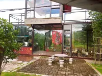 龍川美閒民宿 滴水觀音附近的飯店