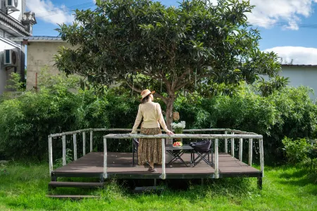 See the green mountains again