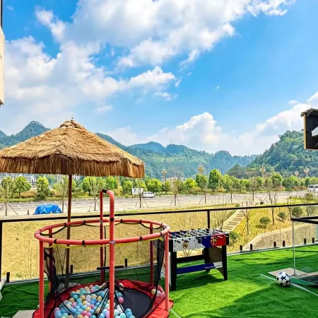 Shanhe Yue Wild Luxury Homestay (Libo Xiaoqikong Scenic Area West Gate)