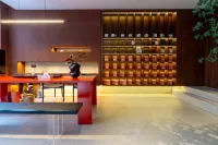 J hotel - Pet friendly