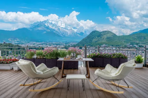 Lanshanxu Snow Mountain Scenic Homestay