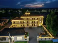 Xinyuan · Fuyunjian | Mellow · Yard · Garden Vacation Boutique Stay (Xinyuan Bus Station) - فطور