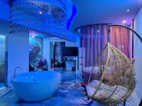Yunwu Theme Apartment (Xinxiang Huazhong Branch) - Hot Tub