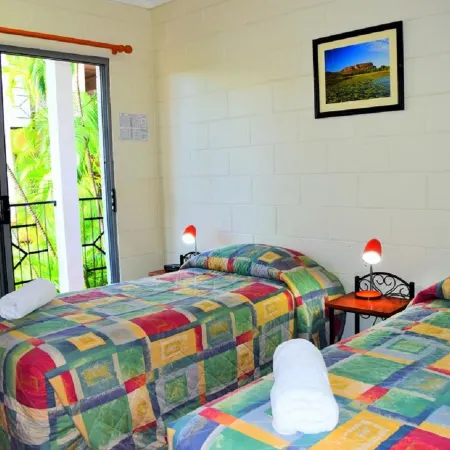 Coconut Grove Holiday Apartments