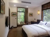 Xishan Hotel Отели рядом с достопримечательностью «Автобусный автобус Три Ущелья Чайчэн»